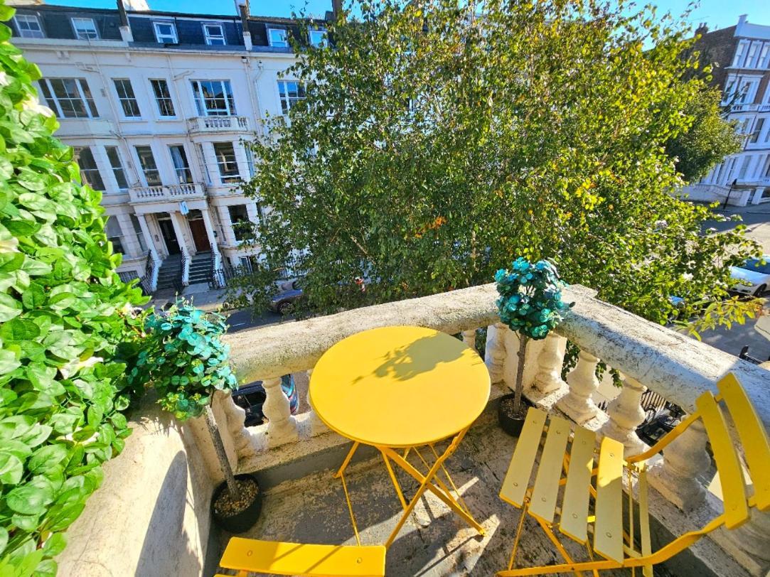 Charming Home With Private Balcony, On 1St Floor, With 2 Bathrooms, 3 Min Walk To Earl'S Court Station London Luaran gambar