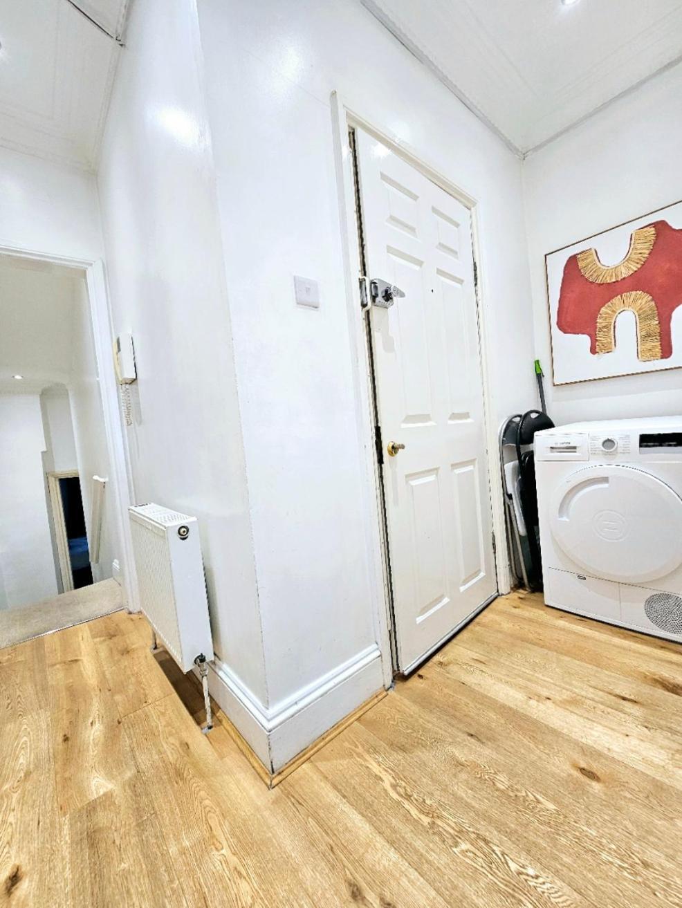 Charming Home With Private Balcony, On 1St Floor, With 2 Bathrooms, 3 Min Walk To Earl'S Court Station London Luaran gambar
