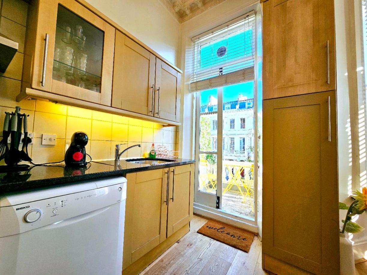Charming Home With Private Balcony, On 1St Floor, With 2 Bathrooms, 3 Min Walk To Earl'S Court Station London Luaran gambar