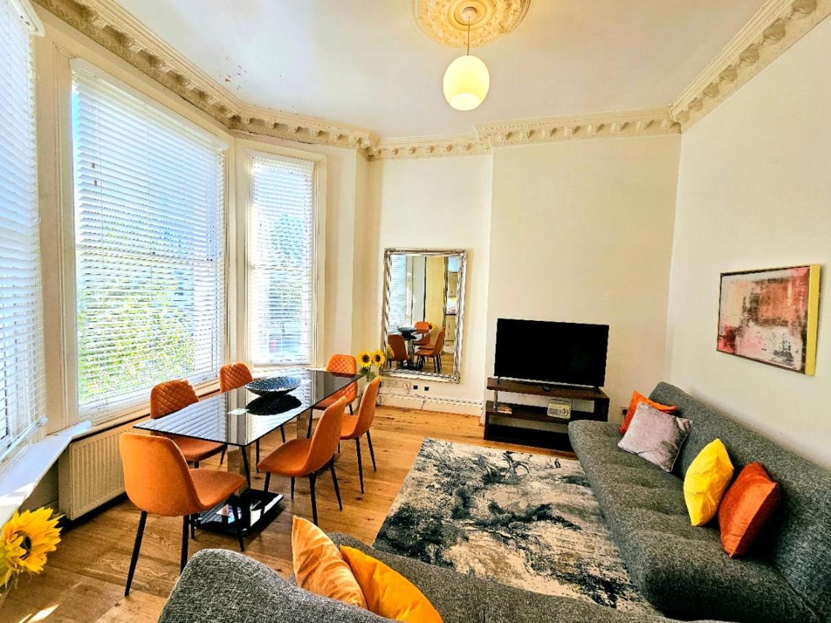 Charming Home With Private Balcony, On 1St Floor, With 2 Bathrooms, 3 Min Walk To Earl'S Court Station London Luaran gambar